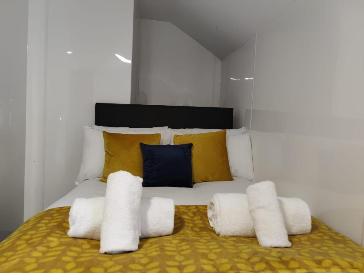 Double Ensuite Rooms Σουόνσι Εξωτερικό φωτογραφία