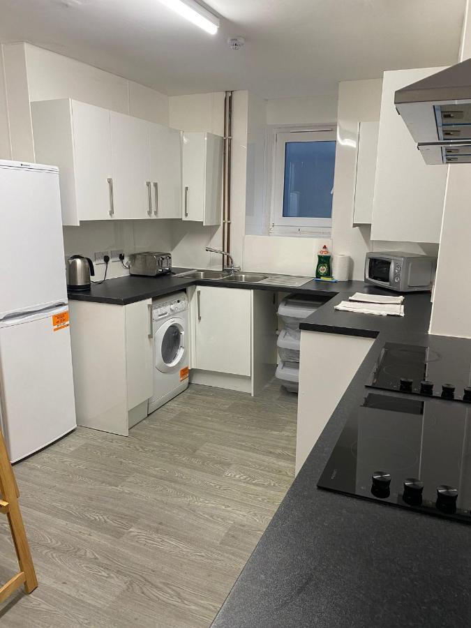 Double Ensuite Rooms Σουόνσι Εξωτερικό φωτογραφία