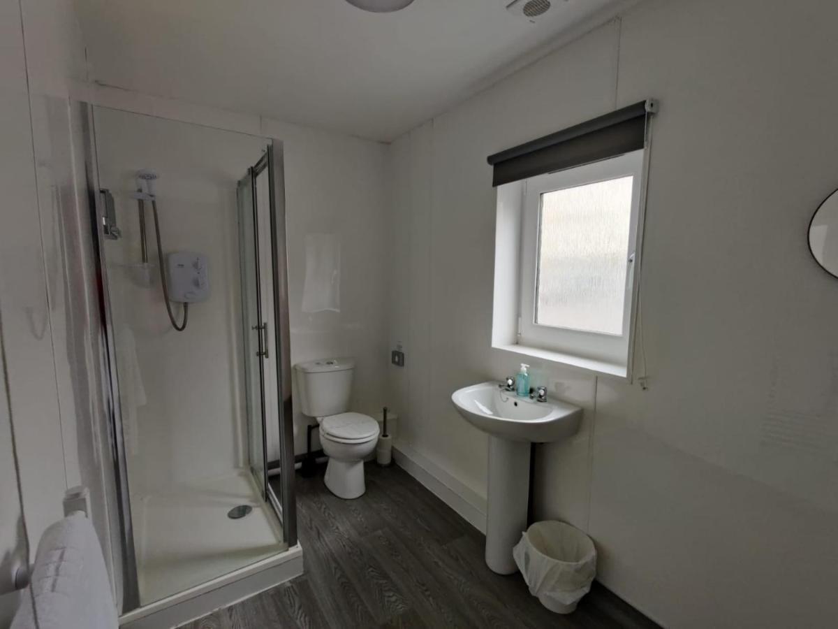 Double Ensuite Rooms Σουόνσι Εξωτερικό φωτογραφία