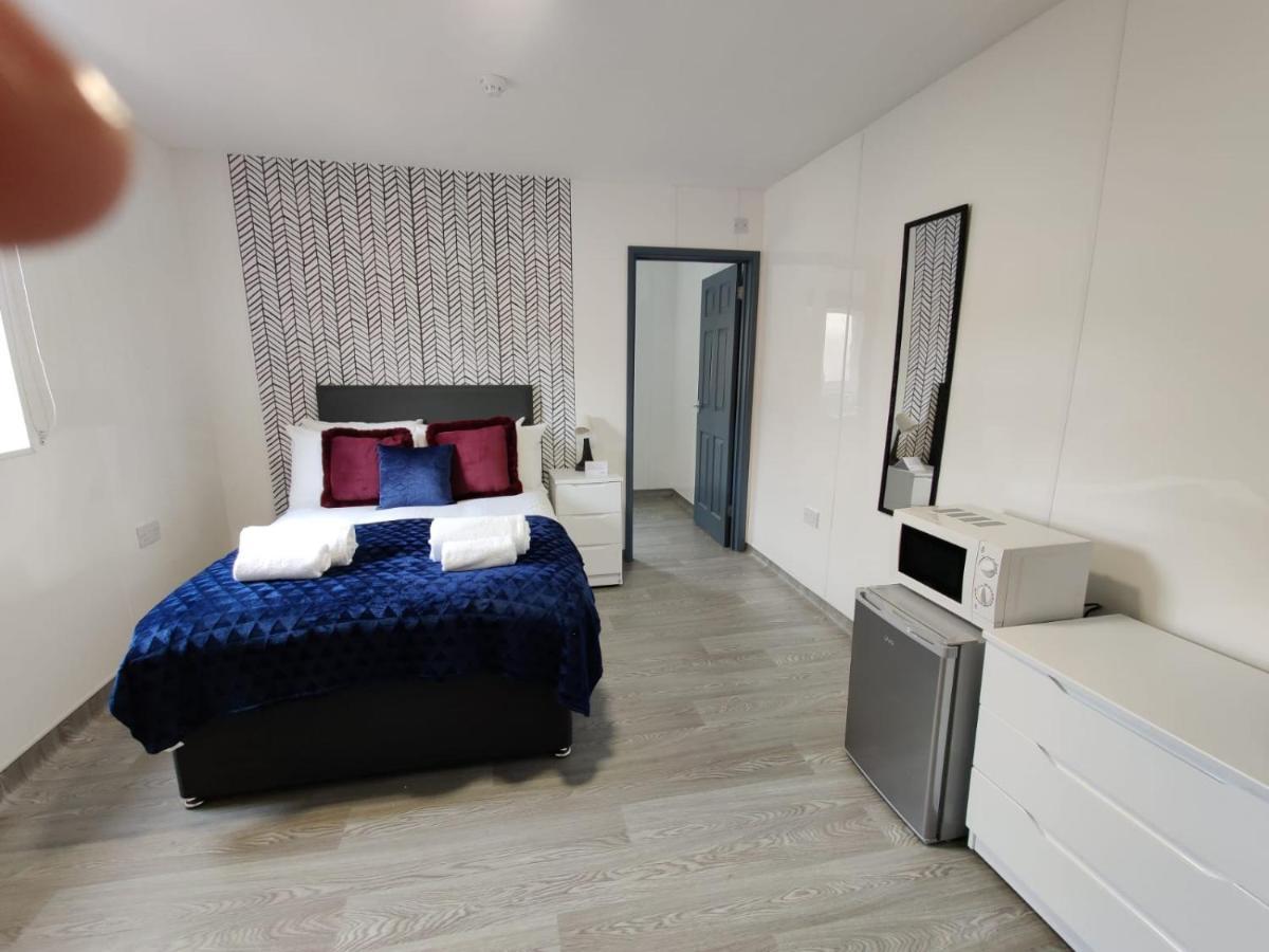 Double Ensuite Rooms Σουόνσι Εξωτερικό φωτογραφία