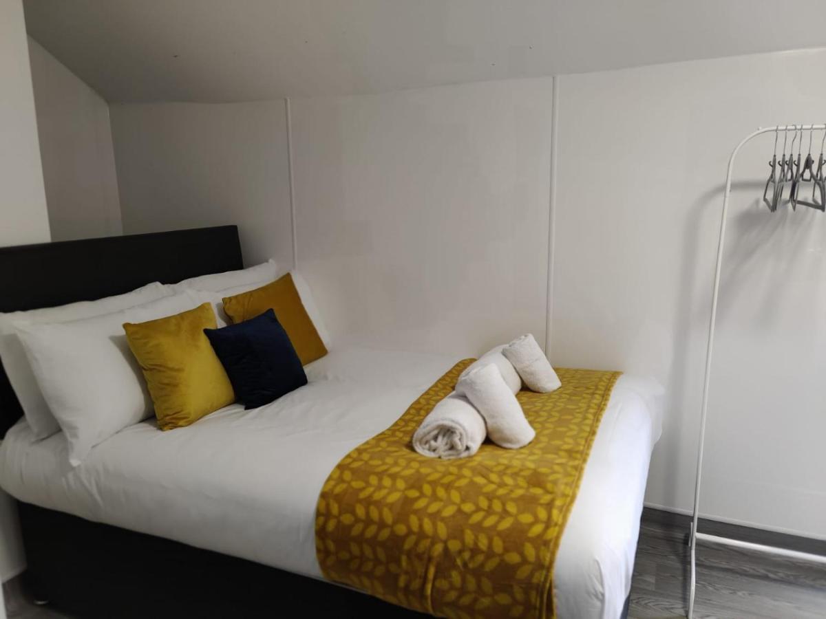 Double Ensuite Rooms Σουόνσι Εξωτερικό φωτογραφία