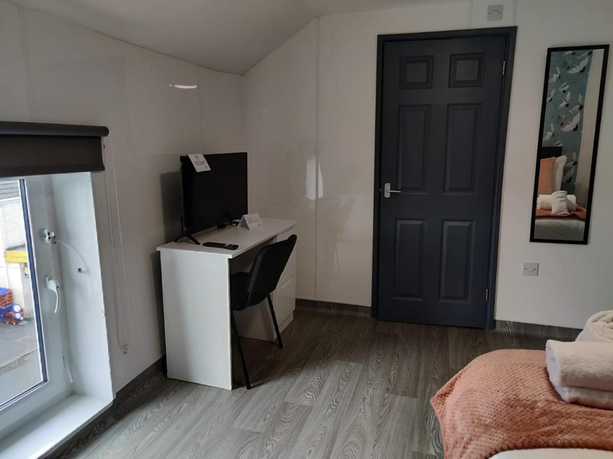 Double Ensuite Rooms Σουόνσι Εξωτερικό φωτογραφία